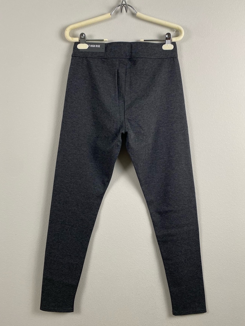 Abercrombie & Fitch The A&F High Rise Legging | Dark Gray Heather - Picture 2 of 16
